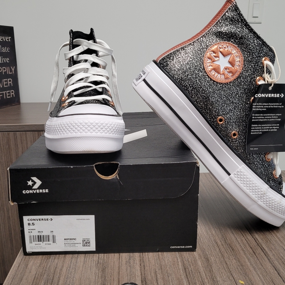 Converse NIB glitter lift